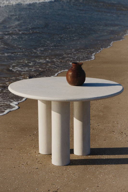 Columbretes White Table