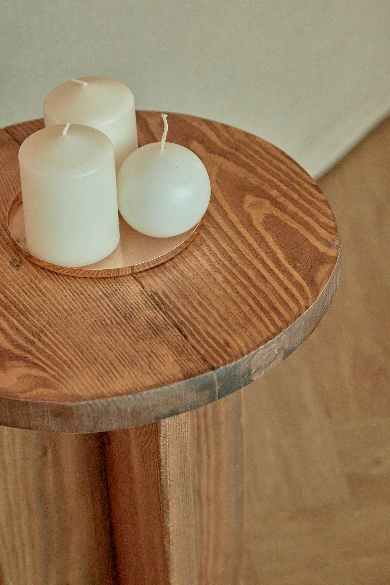 Pepa side table