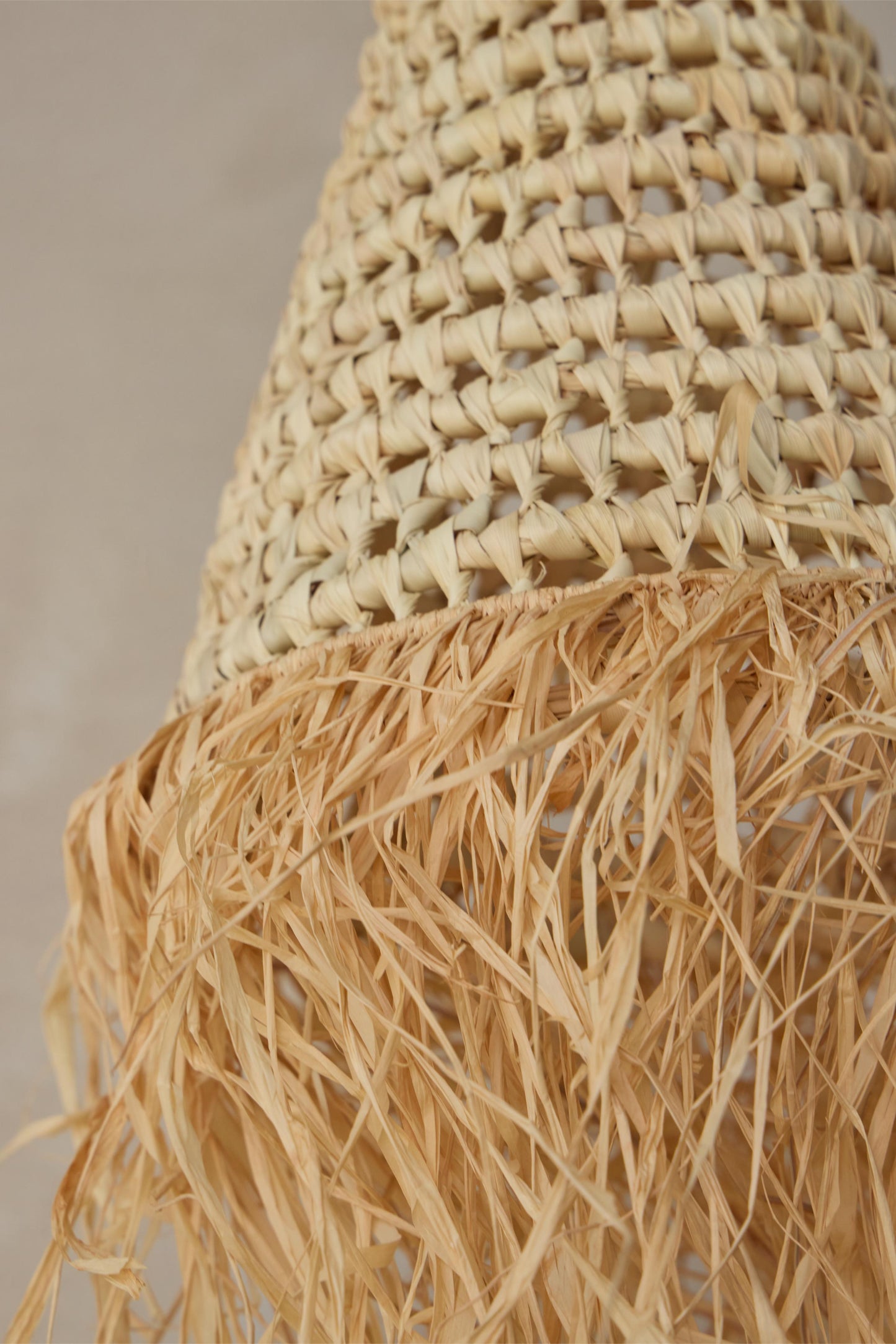 Abat-jour suspension en raphia