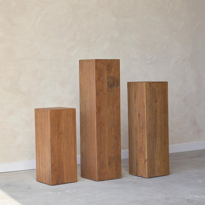 Mari Pedestal