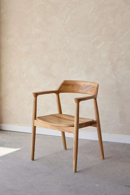 Pack de una mesa Nusa Penida y 4 Sillas Nusae