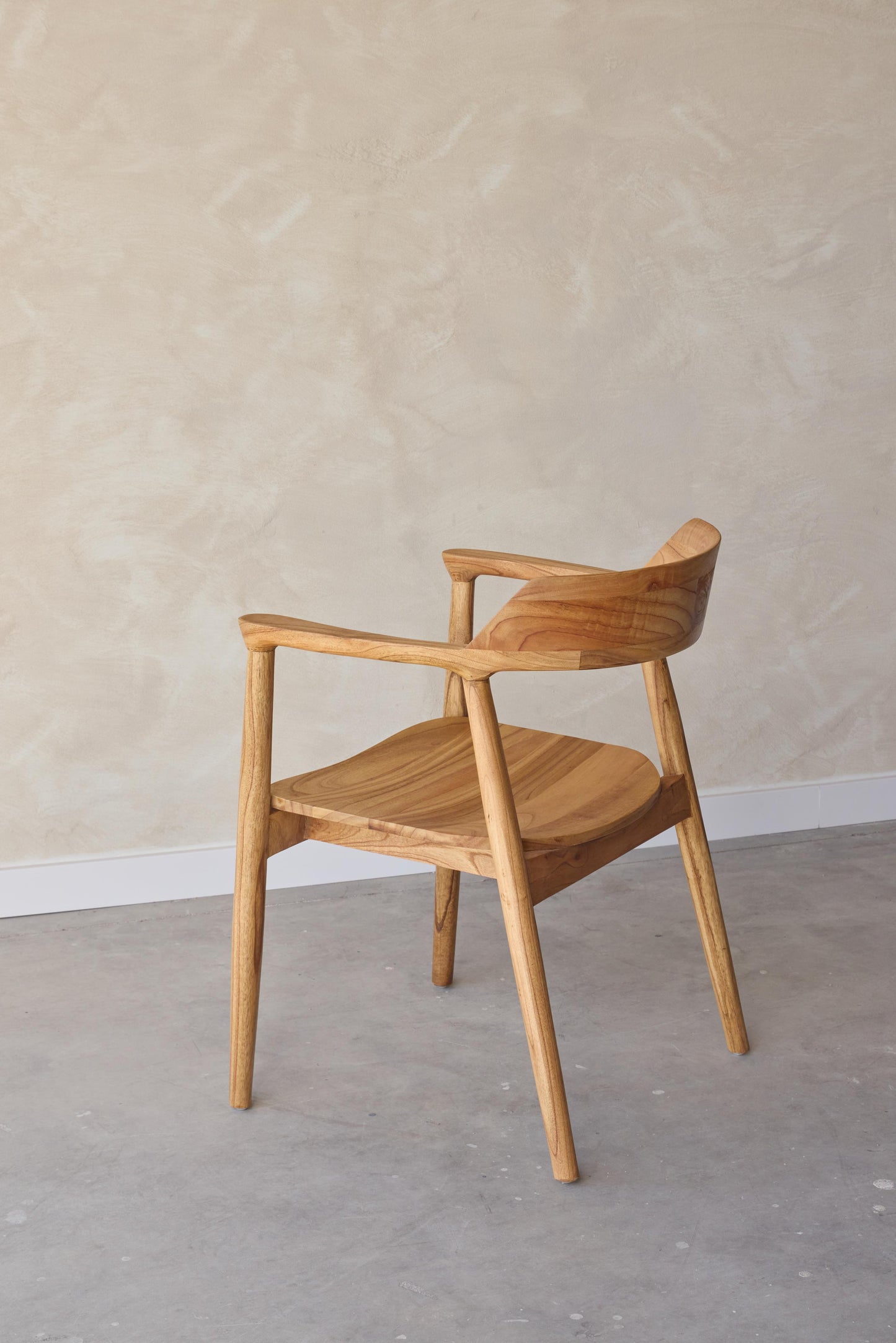 Pack of one desk and two Milos side tables