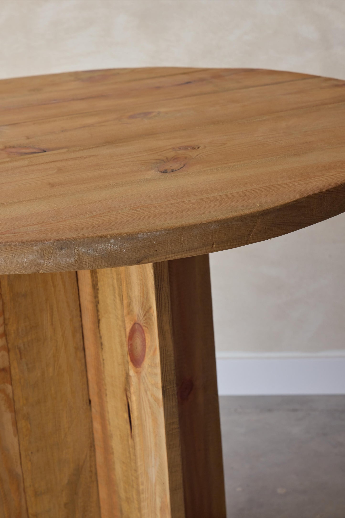 Pepa Table
