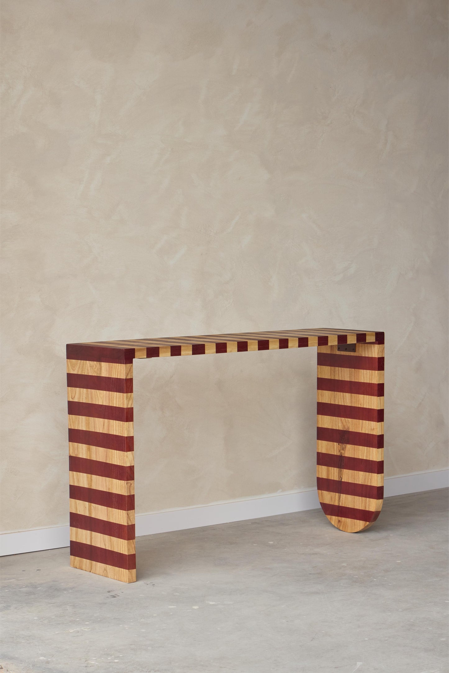 Milos sideboard