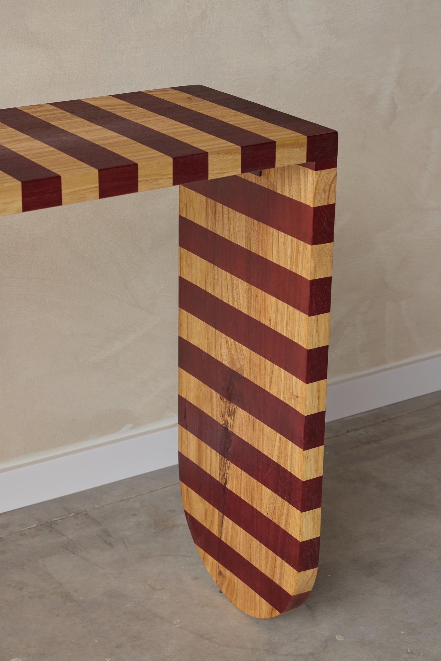 Milos sideboard