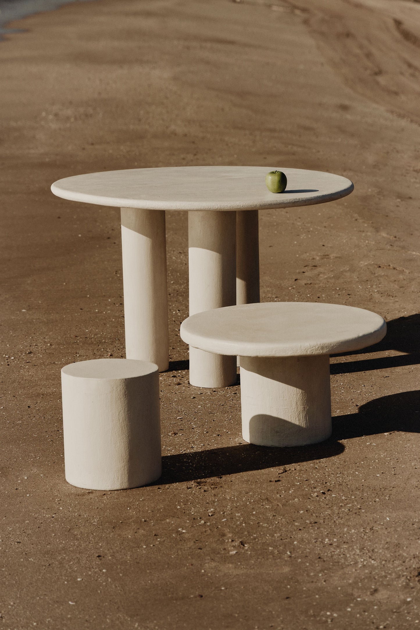 Columbretes White Table