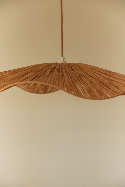 Wavy pendant lamp shade