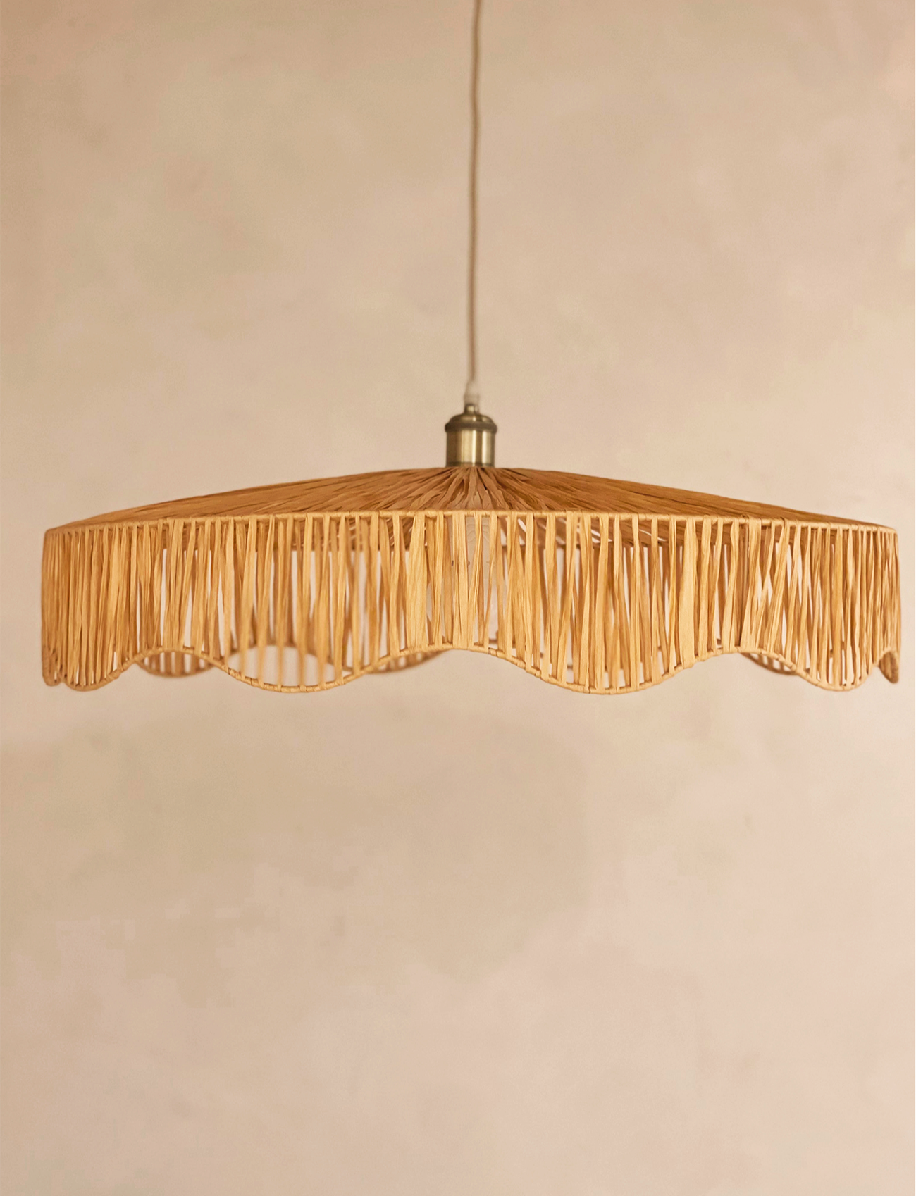 Rattan hanging lamp