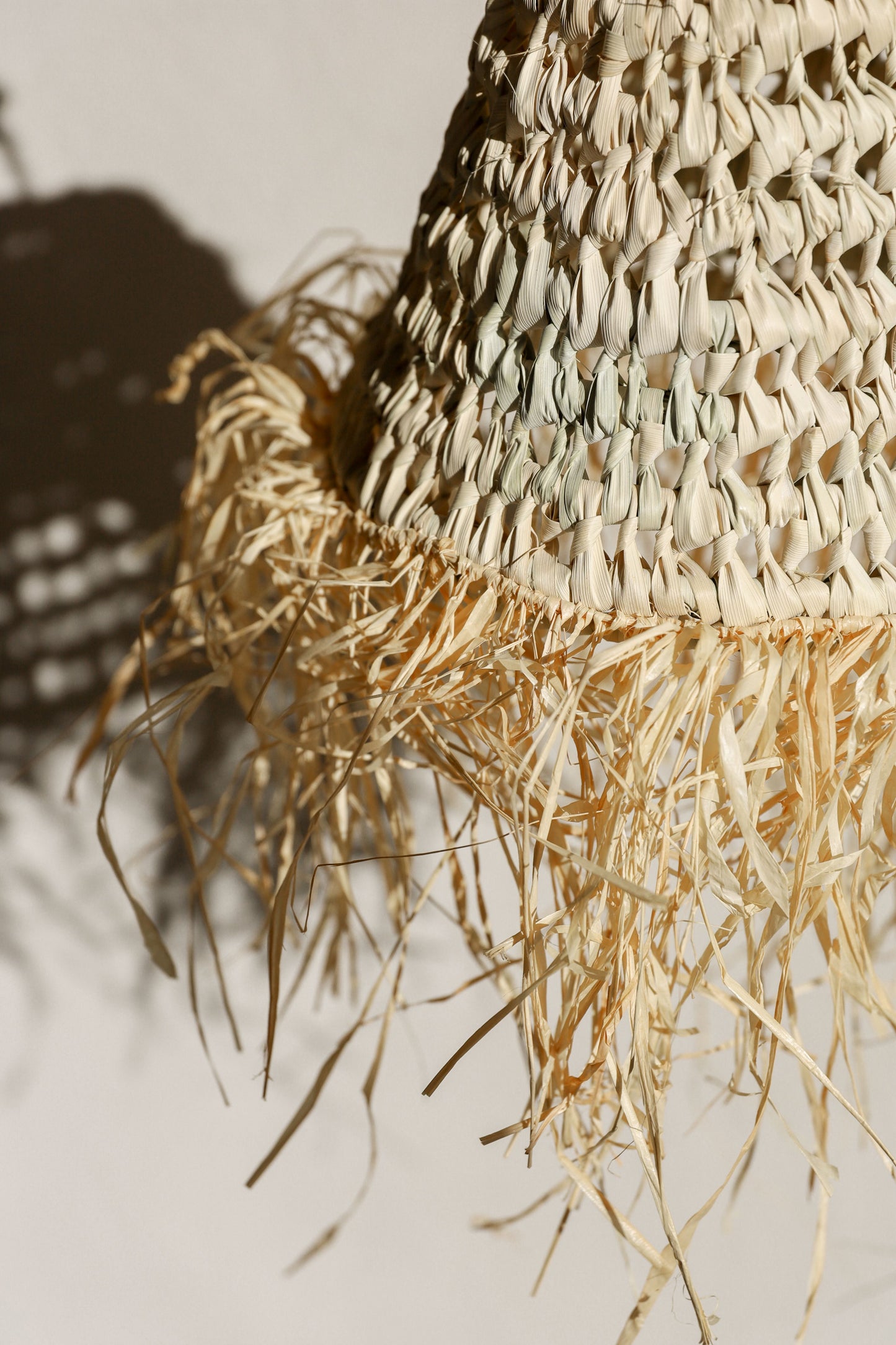 Pantalla lámpara araña rafia