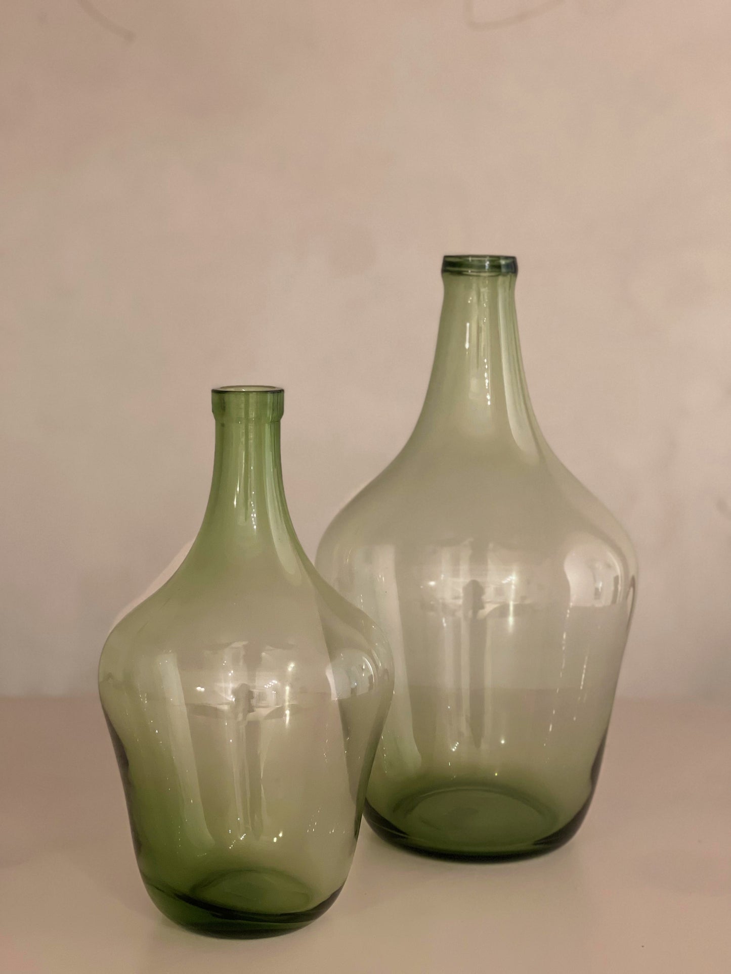 Green demijohn vase