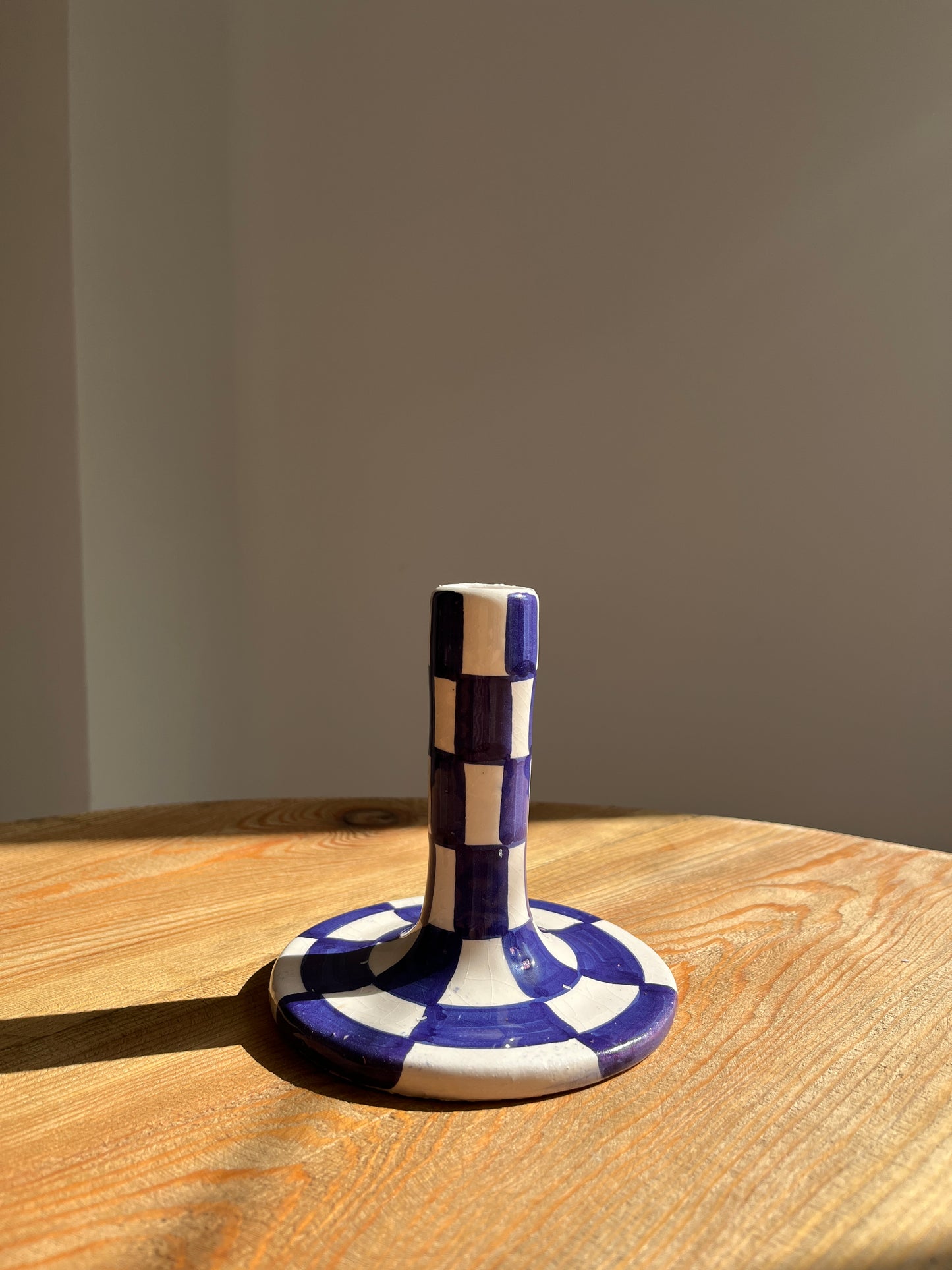 Portavelas Tell me More