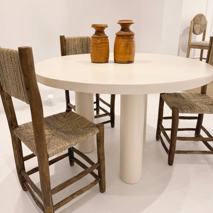 Columbretes White Table