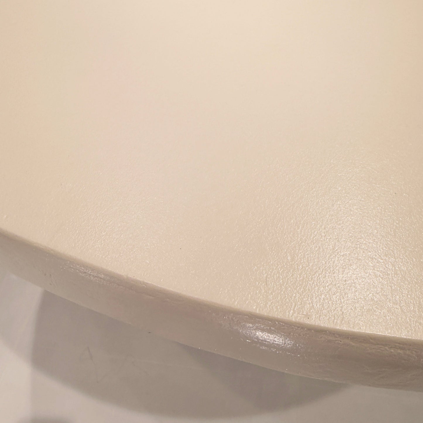 Columbretes White Table