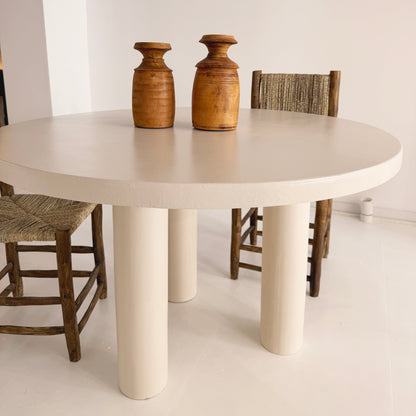 Columbretes White Table