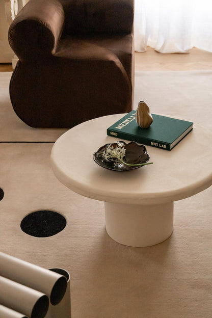 Pack Egea coffee table and two Lira stools