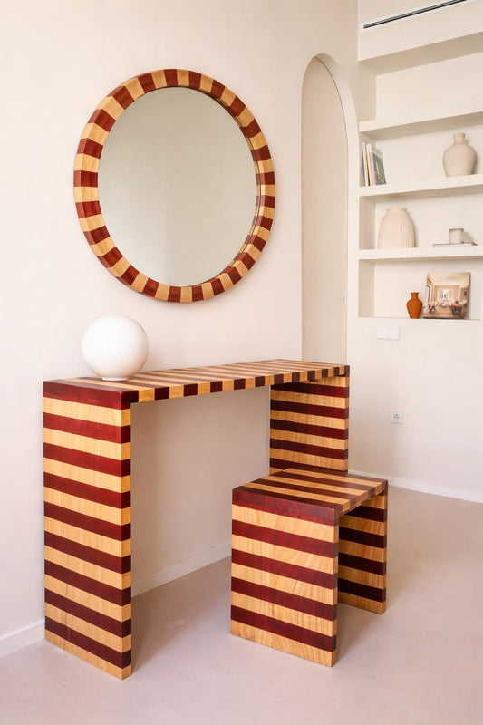 Pack of one desk and two Milos side tables