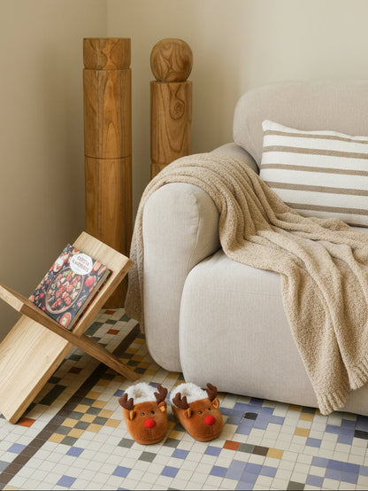 Pack de dos peanas Gili y un revistero Muna