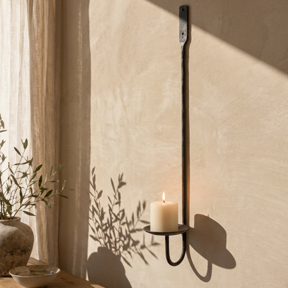 Metal wall sconce